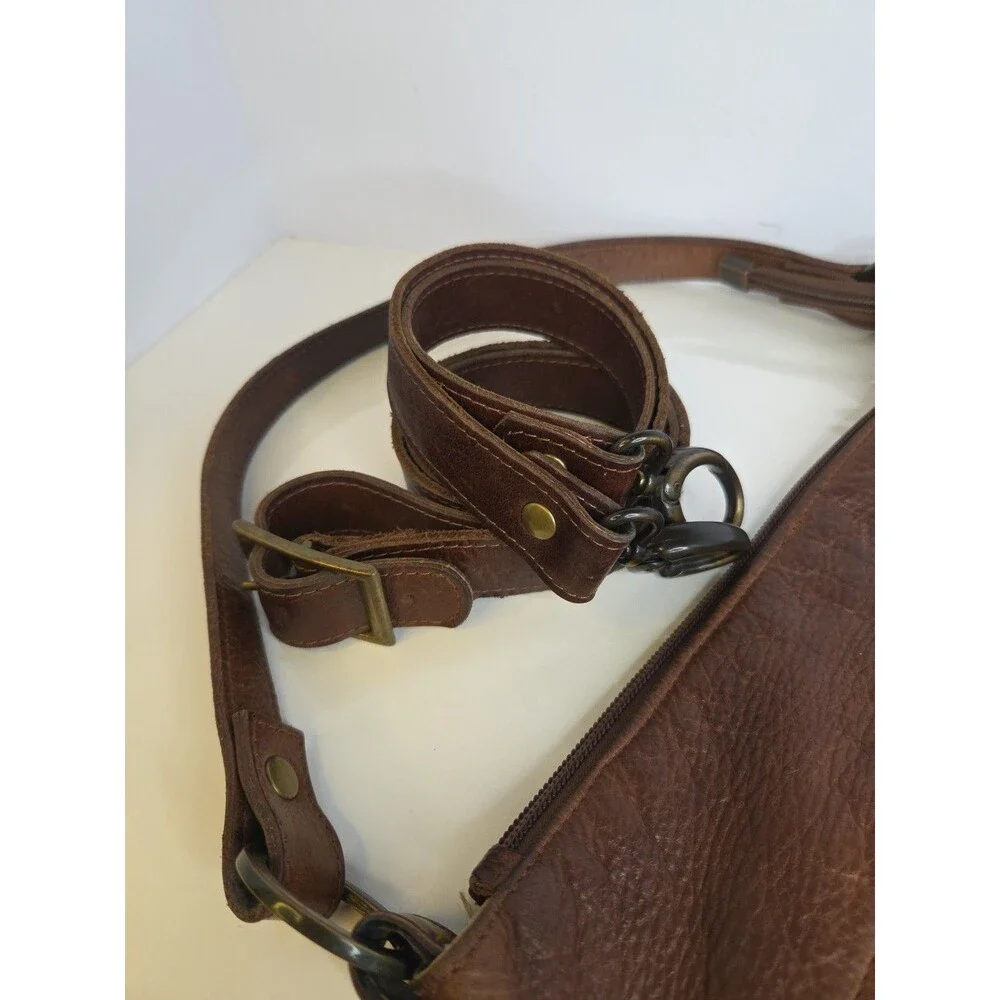 LAND Brown Leather Square (11 X 11) Messenger Satchel w/ Handle & Shoulder Strap - Picture 16 of 16